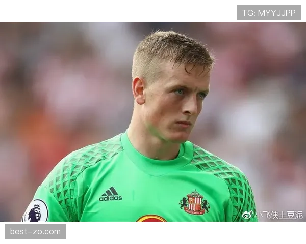 凯恩与瓦尔迪的草根逆袭路径及其战术角色分化